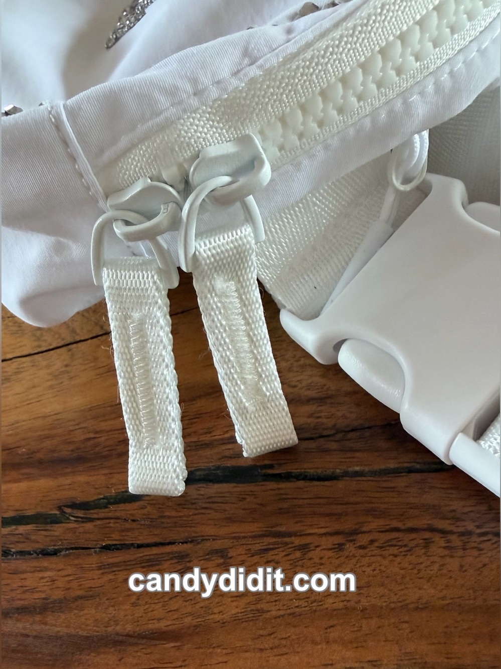 New! Handmade Candy Did It! White With Silver Crystal Logo Bum Bag Purse - Picture 10 of 13